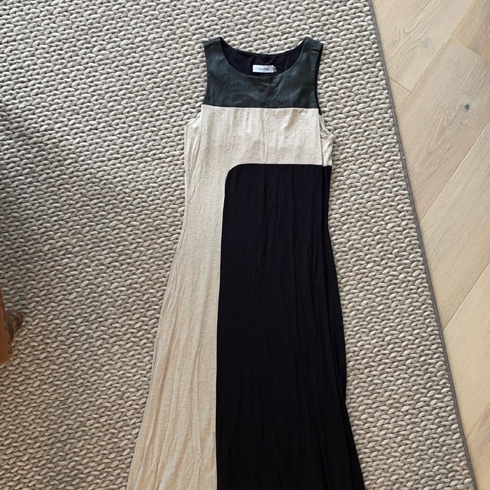 Calvin Klein Size 4 Black and Tan Maxi Dress